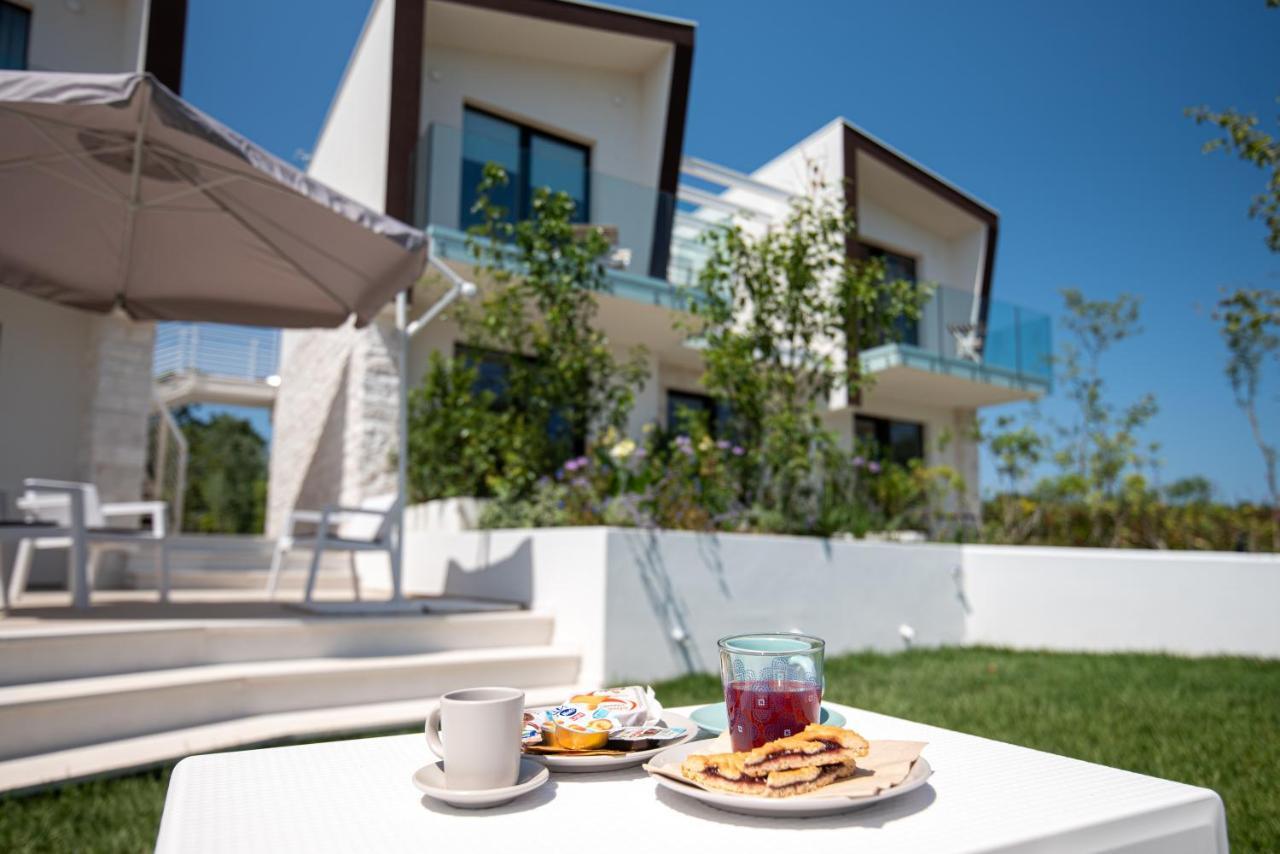 לינה וארוחת בוקר נומאנה La Perla Relais מראה חיצוני תמונה