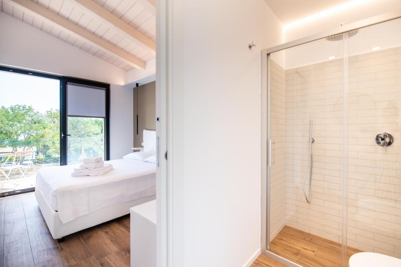 לינה וארוחת בוקר נומאנה La Perla Relais מראה חיצוני תמונה