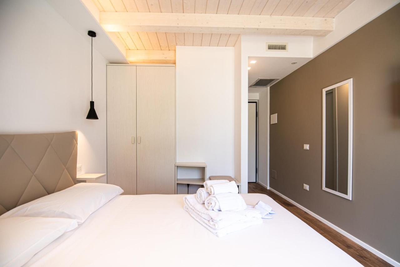לינה וארוחת בוקר נומאנה La Perla Relais מראה חיצוני תמונה