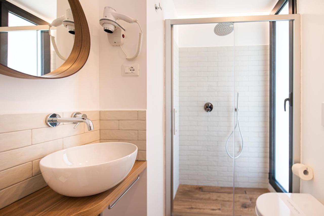 לינה וארוחת בוקר נומאנה La Perla Relais מראה חיצוני תמונה