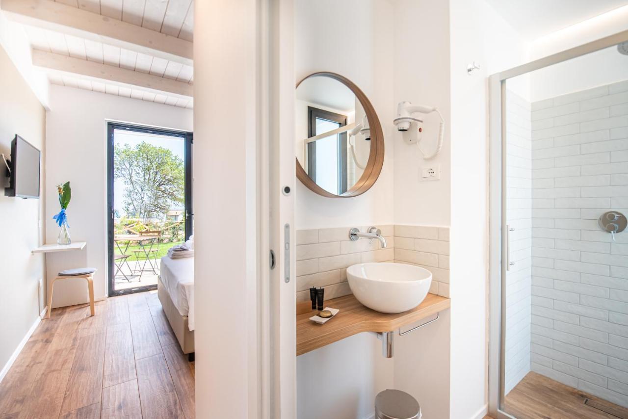 לינה וארוחת בוקר נומאנה La Perla Relais מראה חיצוני תמונה