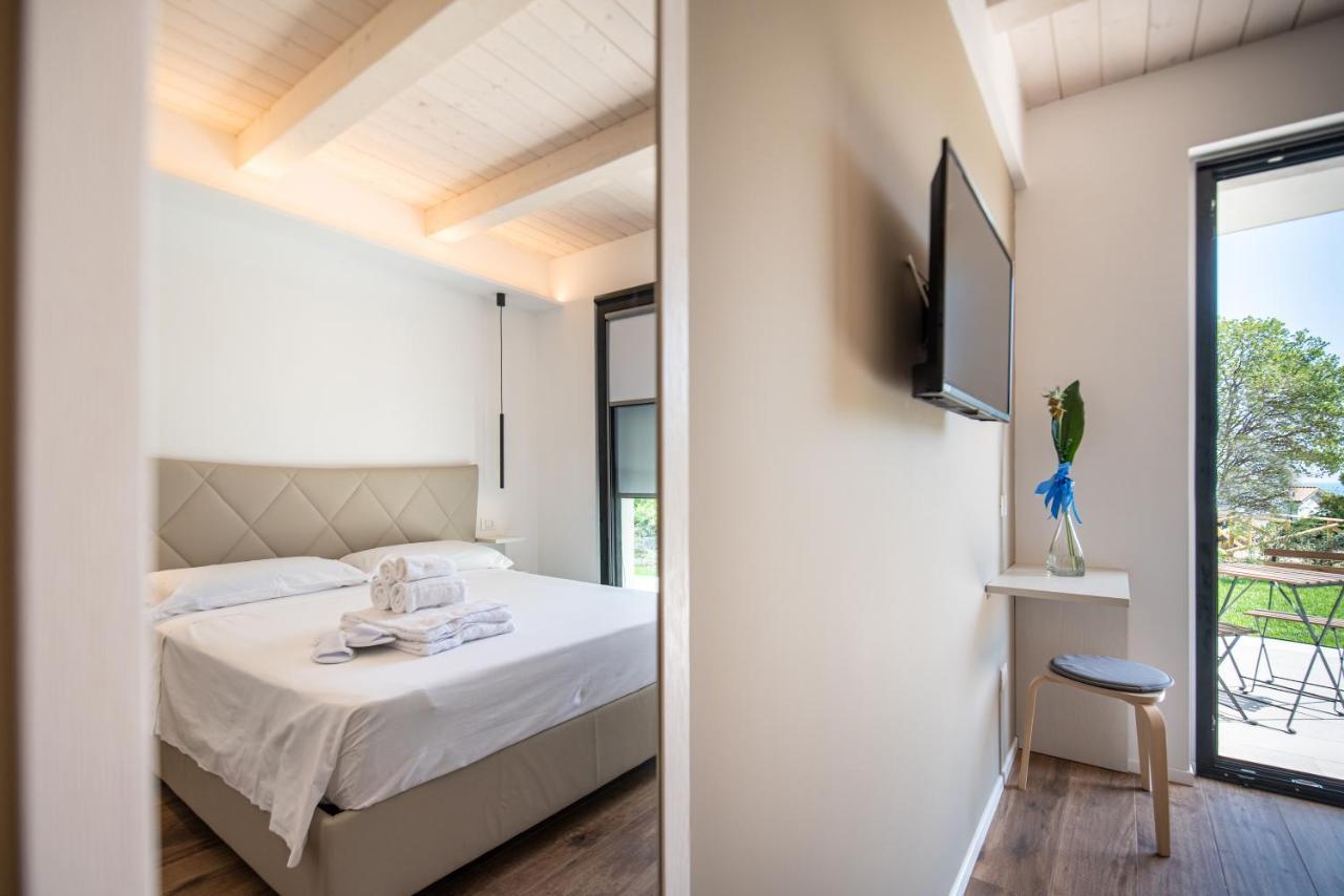 לינה וארוחת בוקר נומאנה La Perla Relais מראה חיצוני תמונה
