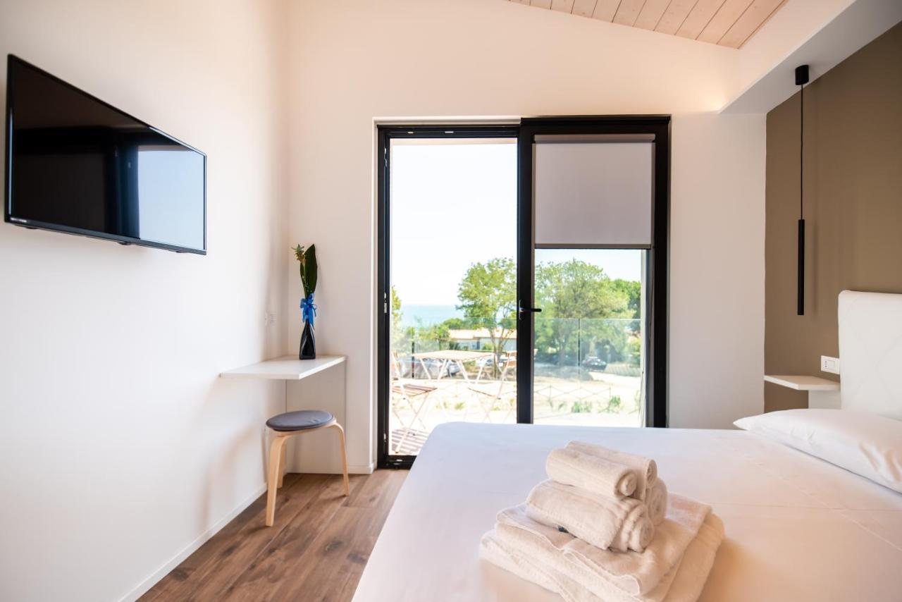 לינה וארוחת בוקר נומאנה La Perla Relais מראה חיצוני תמונה